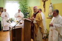 Varaždinski biskup Josip Mrzljak pohodio Caritasov dom u Ivancu te za korisnike i djelatnike predvodio euharistijsko slavlje